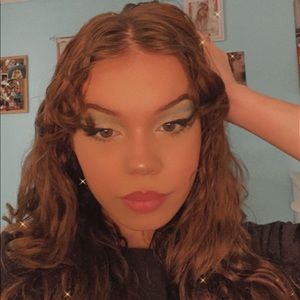 Meet your Posher, Brianna